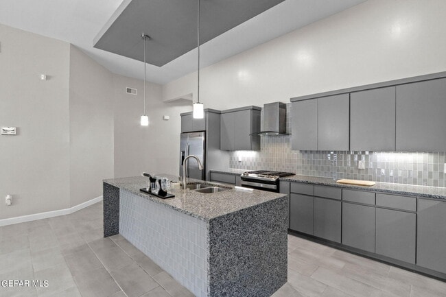 Building Photo - 12300 Desert Heights Ct