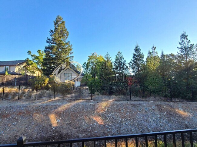 Building Photo - Exceptional Newer Construction Executive Rental in El Dorado Hills