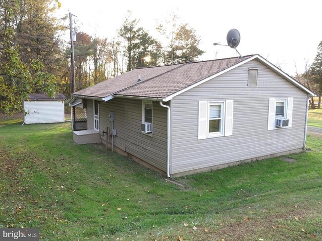 Building Photo - 6712 Breezy Dr