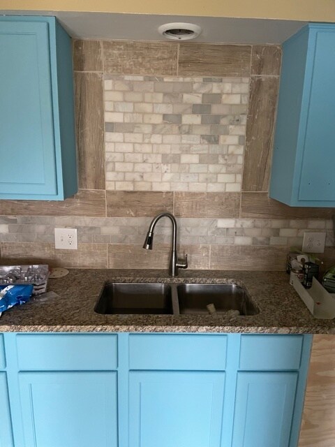 KITCHEN - 226 W Division St