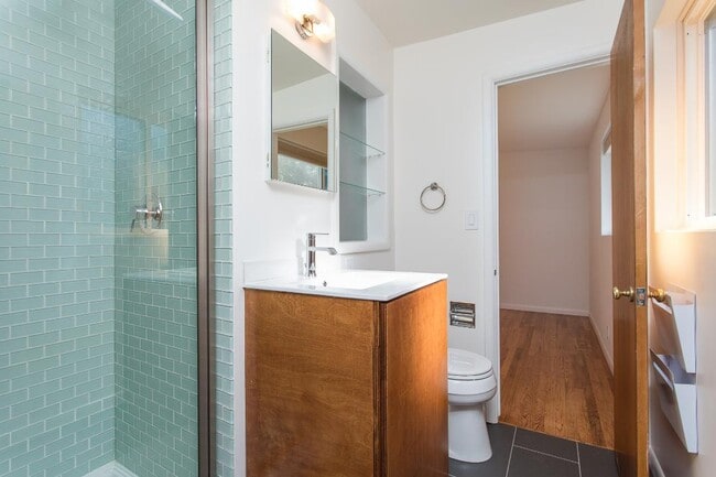 Building Photo - 2822 N Tartan Pl