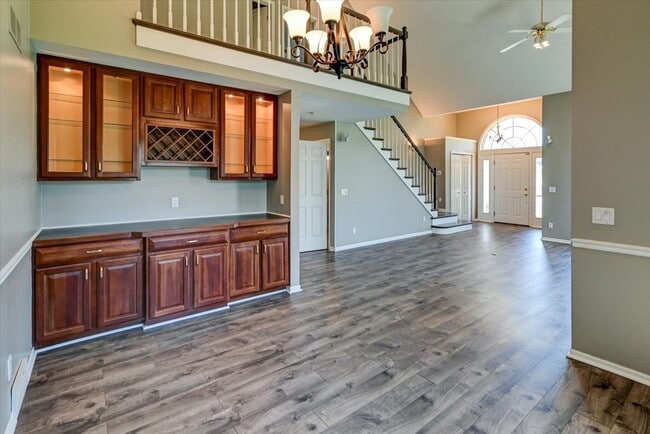 Building Photo - Beautifully updated 4 bedroom home in Southbridge, Waunakee