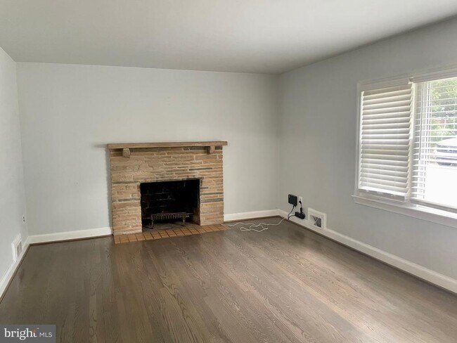 Building Photo - 6616 Kirby Ct