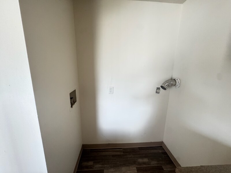 Building Photo - 7311 Buckingham Dr