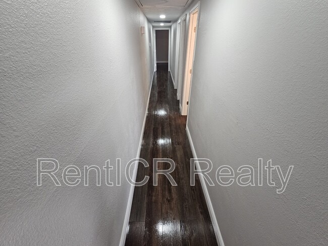 Building Photo - 2989 Willow Ave