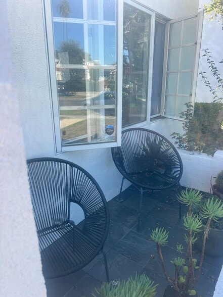 Building Photo - 1234 Keniston Ave