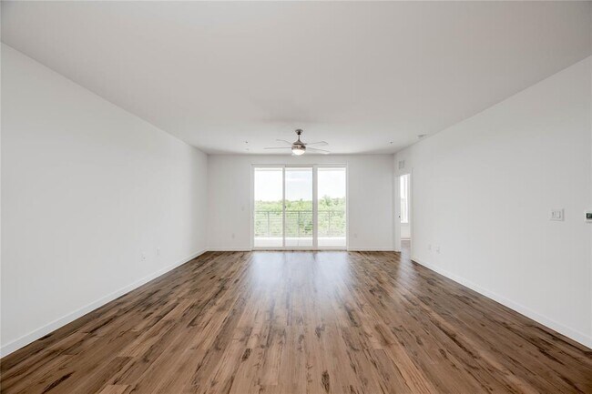 Building Photo - 4801 Springdale Rd