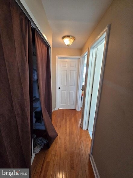 Building Photo - 1116 W Oxford St