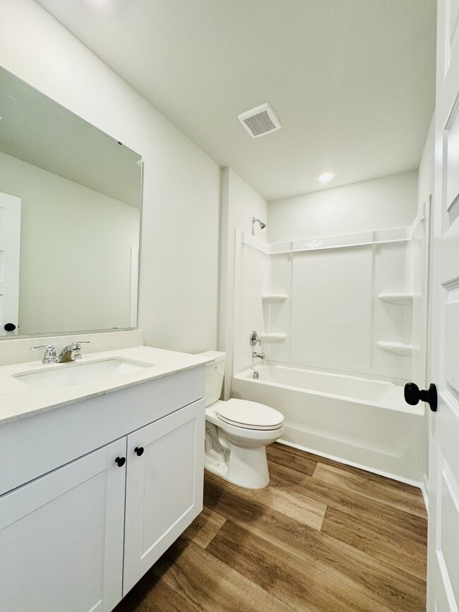 Building Photo - 348 SC-348