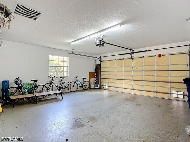 Building Photo - 14700 Escalante Way