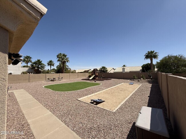 Building Photo - 4413 E Desert Trumpet Rd