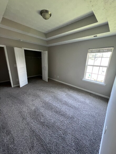 Building Photo - 144 Colony Park Ln