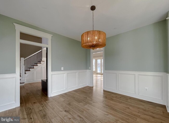 Building Photo - 45093 Smiths Nursery Rd