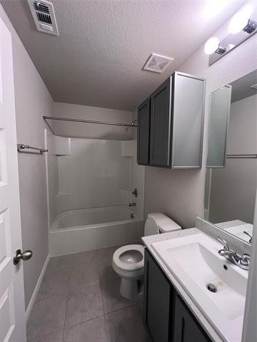 Building Photo - 7400 Gangway Dr