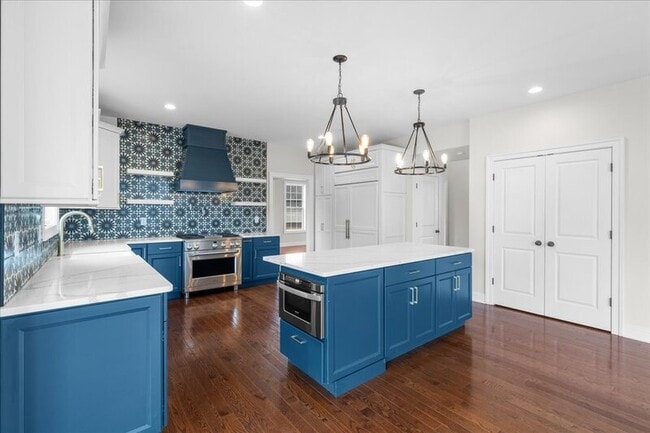 Building Photo - 8 Katie Dr