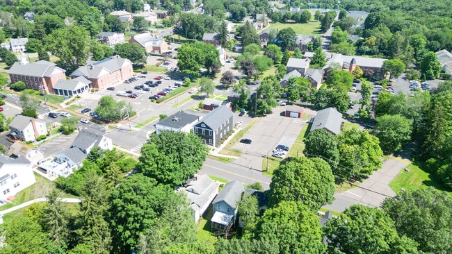 Building Photo - 41 Wallingford Rd