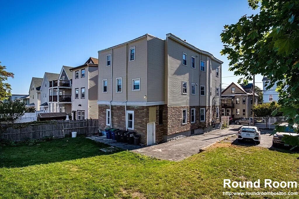 Building Photo - 28 Moreland St