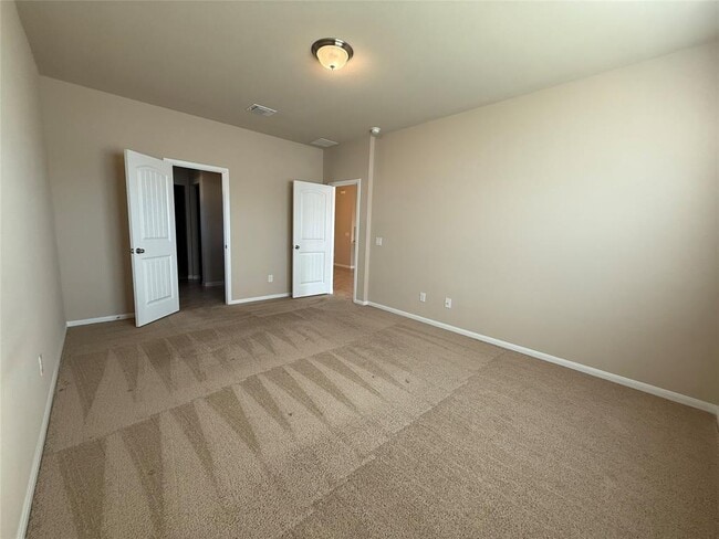 Building Photo - 6624 San Isidro Dr