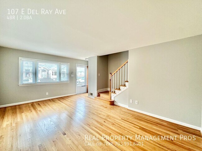 Building Photo - 107 E Del Ray Ave