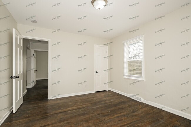 Building Photo - 7624 Stanwood Dr