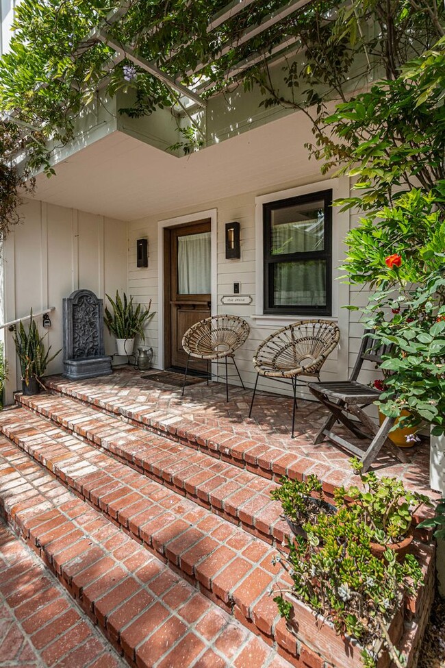 Building Photo - Coronado Beach House