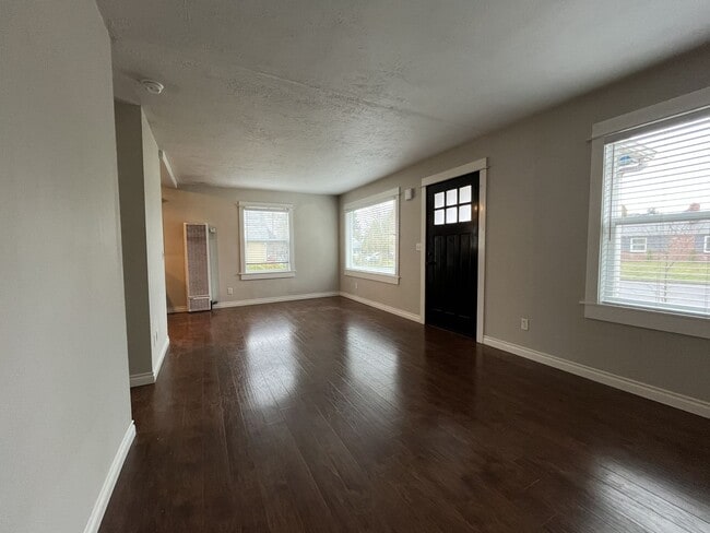 Building Photo - 8001 N Woolsey Ave