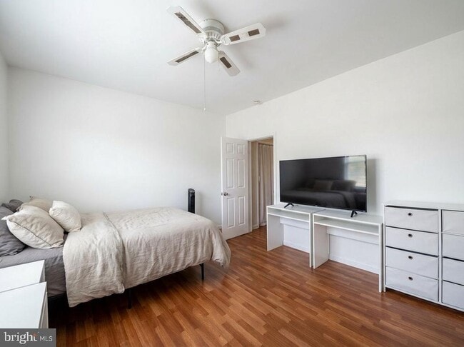 Building Photo - 2030 N Gratz St