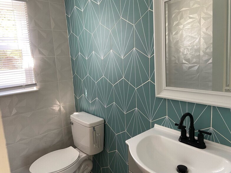 2nd Bathroom - 311 Penniman Rd