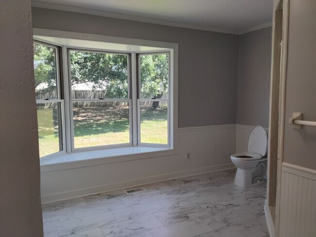 Building Photo - 4331 NC-24