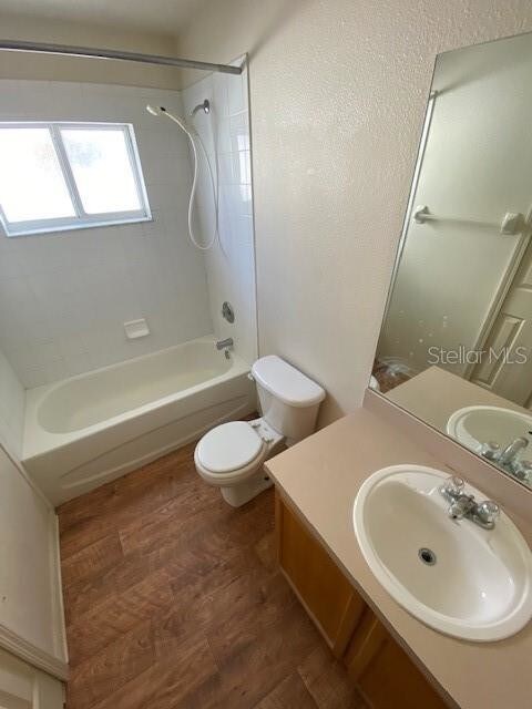 Building Photo - 513 Lindsay Anne Ct