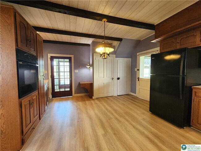 Building Photo - 4939 Indian Creek Rd