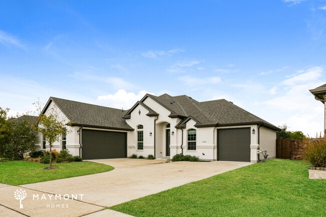 Building Photo - Elegant 4-Bedroom Home in Midlothian, TX