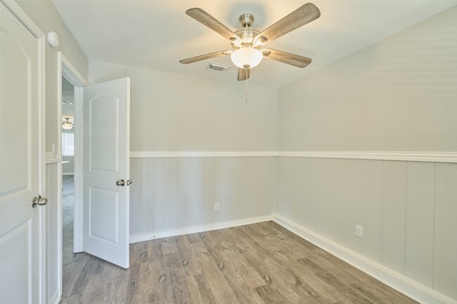 Building Photo - 26 Harbour Row Dr