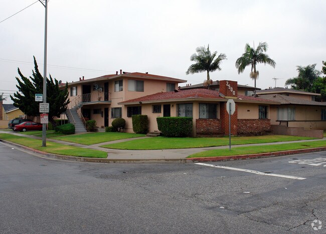 Building Photo - 2500 W El Segundo Blvd