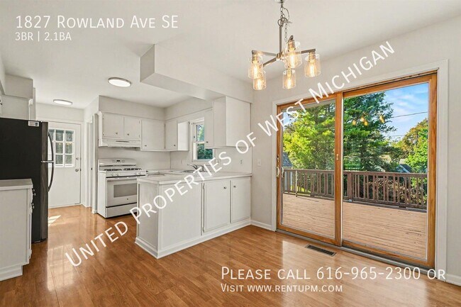 Building Photo - 1827 Rowland Ave SE