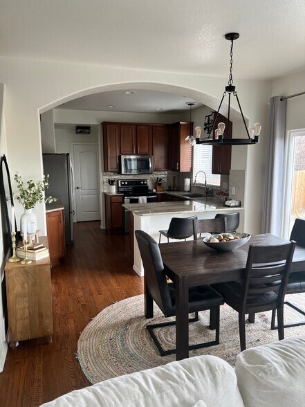 Building Photo - 6683 Silverwind Cir