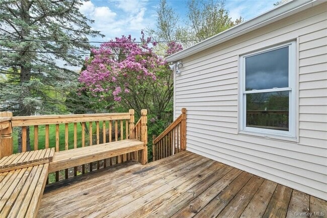 Building Photo - 32 Highland Dr