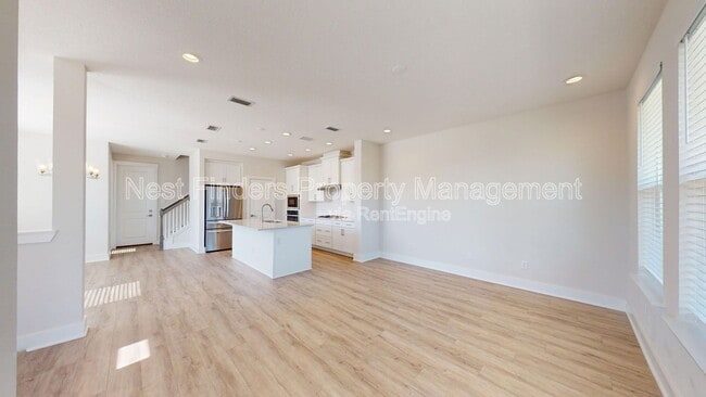 Building Photo - 14 Seaport Ln