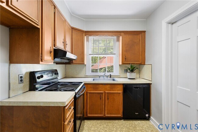 Building Photo - 6414 Monument Ave