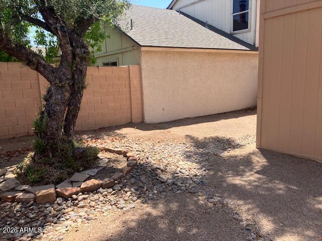 Building Photo - 530 E Kerry Ln