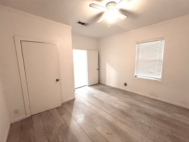 Building Photo - 410 S Vaden St