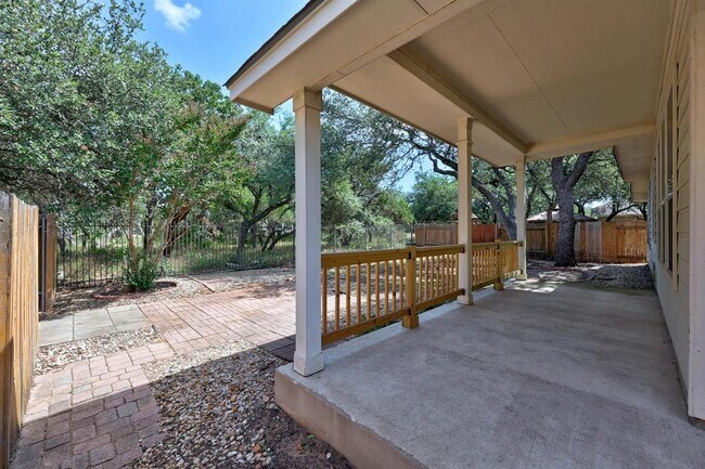 Building Photo - 3808 Noe Ln