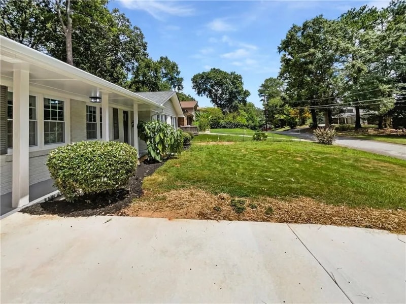 Building Photo - 2685 Rainbow Ridge Rd