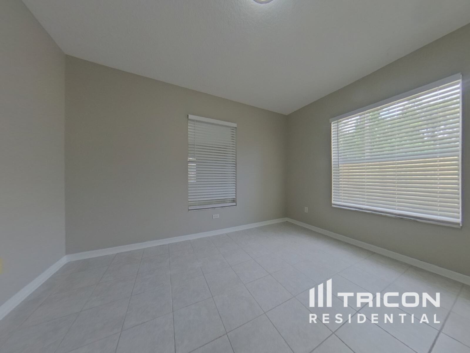 Building Photo - 3044 Juniper Dr