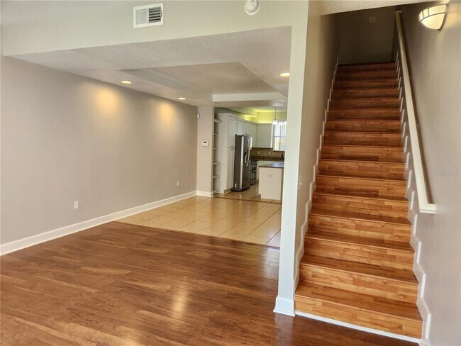 Building Photo - 615 Founders Dr