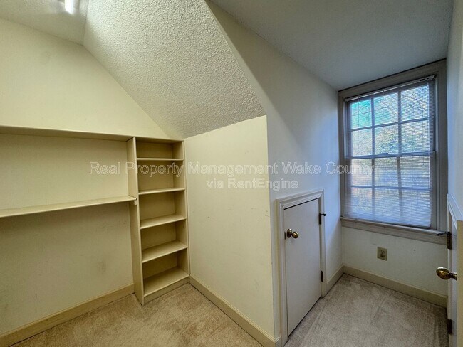 Building Photo - 116 Kendlewick Dr