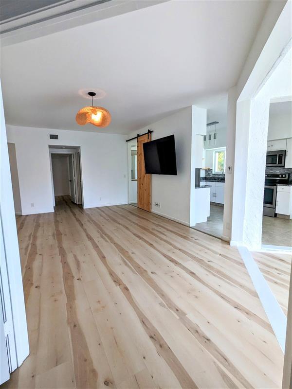 Building Photo - 23061 Aqua Vw