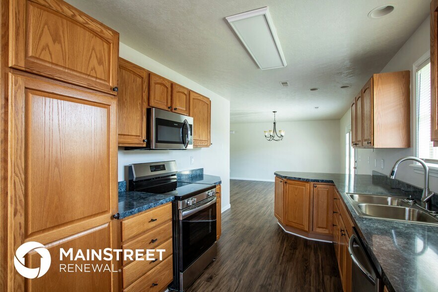 Building Photo - 6622 Carina Ln