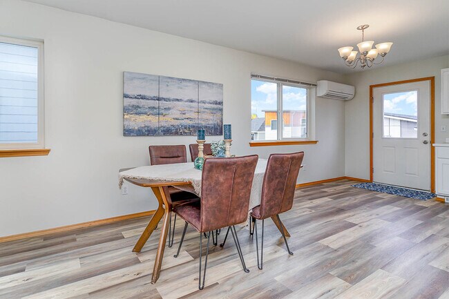 Dining Room - 16117 1st Ave NE