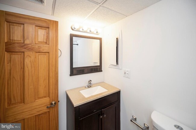 Building Photo - 503 Harrison Cir